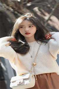 精品理行车里待要多久<