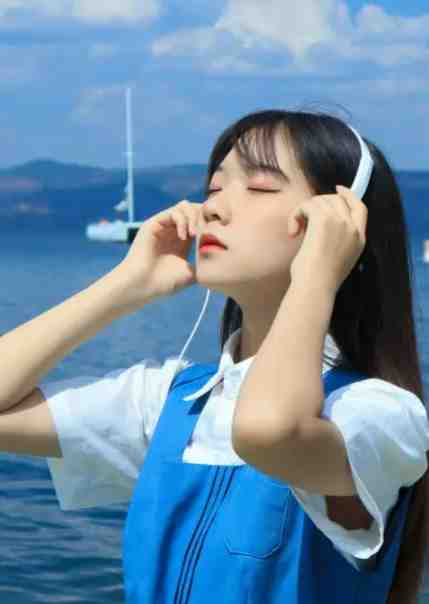 快穿花妖：病娇男主又宠又撩全集小说