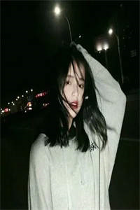 发现校花是狐妖后，她邀请我同居完整版