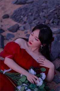 夫君每月给我二十万两