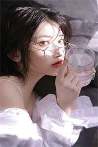 团宠：别惹女配，她身后皆是大佬完结版