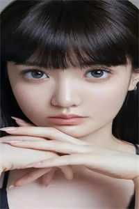全章节活成前任白月光后，她桃花朵朵开