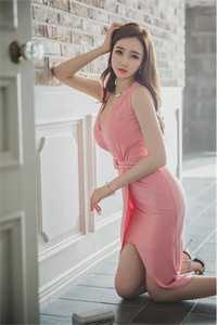 全文重生千年：开局收养未来女帝