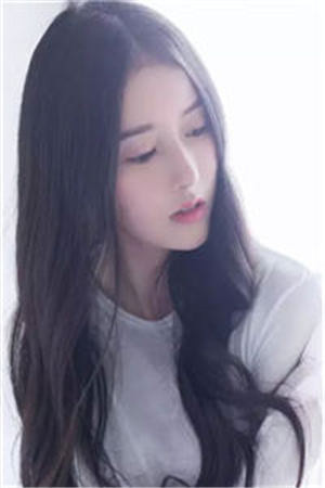 穿成霸总妻，我炮灰碾压女主角主角精品小说