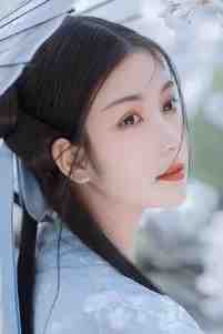 短篇小说嫁给穷小子后，她成了百亿富婆