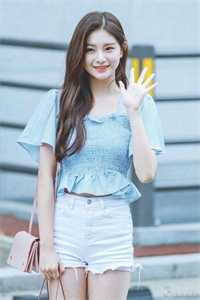 御灵少女：开局契约SSS级校花精修版