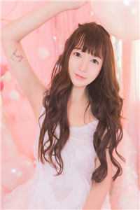 穿越九零后，她决心当宠文女主长篇小说