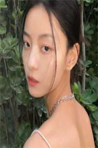 长篇小说重生八零：娇妻她貌美如花