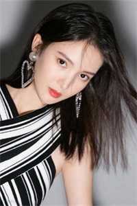 畅销巨作八零：军嫂她又美又飒又吸金