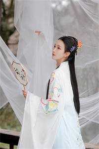 优秀文集闪婚后，真千金她成了豪门团宠