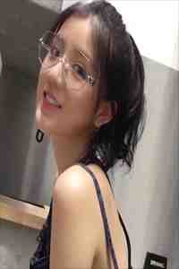 完整文本趁乱搬空女主仓库，她在荒年吃饱穿暖