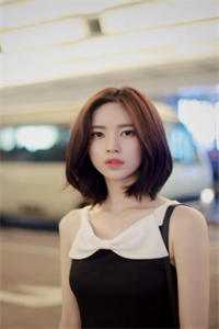 穿成暴躁反派后，他被女配贴贴了长篇小说