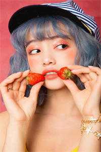 全章节重生后，我被校花强撩！