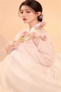 全集小说重生千年：开局收养未来女帝