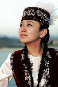 精品签到变强：我被五个校花女儿曝光了身份
