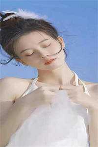 精品推介末世前疯狂捞物资，女神们都看我脸色过活