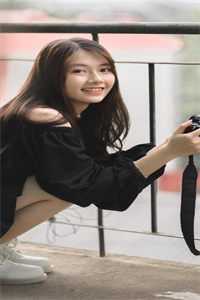 精品篇不是吧！，开局被美少女倒贴