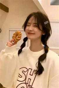 畅销小说推荐穿成暴君女儿，爹爹靠读心反败为胜<