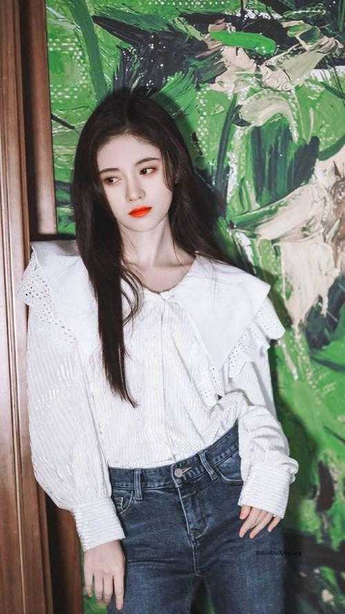 畅读精品纯爱战士出手：女魔头乖乖在怀撒娇