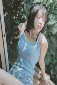 精品死后，我成了仇人的孩子