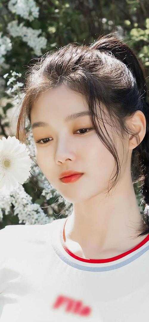 畅销书目穿越七零：女神的逆袭