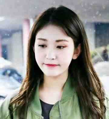开局女帝为师，我出师便天下无敌