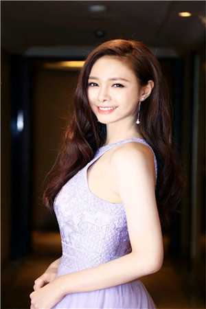 畅读精品白月光回来后，我揣崽跑路了