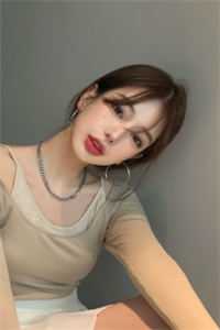 穿书后，她在冷情大疯批心头蹦迪
