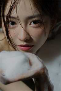 趁商业女王青涩，我要压她一筹！