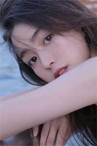 嫁给穷小子后，她成了百亿富婆