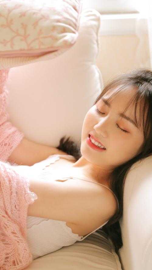 穿成霸总妻，我炮灰碾压女主角！