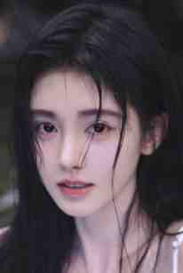 天阶灵药？高级法宝？她唾手可得