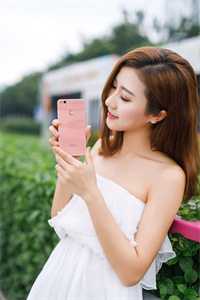 发现世子女儿身后，皇叔爱意藏不住了