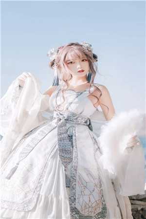 发现神女秘密后，她屈服了