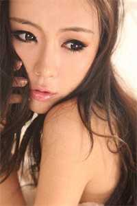 军婚撩人：倒霉女配高嫁清冷军官