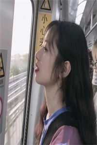 揣崽跑路后，冷冰冰霸总千里追妻