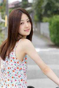 小白花与总裁决裂后，他后悔疯了