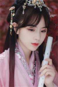 皇上！娘娘说自请废后