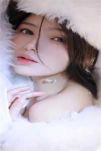 贵妃娘娘宫女出身，皇上偏宠着