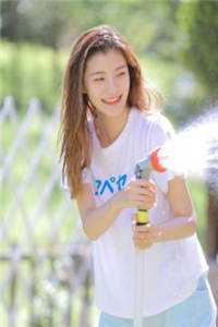 双向救赎！出道发歌救女友