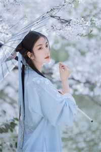 目睹男友劈腿！姐转身闪婚京圈大佬