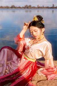 穿越古代成美人，靠生子宠冠后宫高质量小说阅读