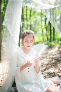 恶女上位指南：皇帝就好我这口精品文