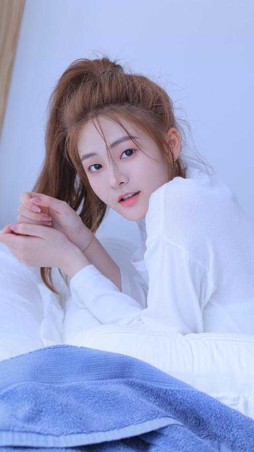 全校公敌！和美女老师谈恋爱文章精选阅读