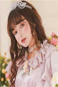 与美女房客合租后完整作品