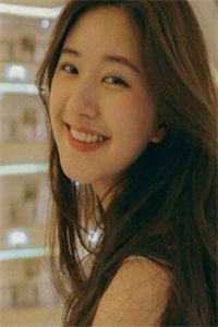 七零军婚，炮灰女带着空间嫁男配精品文