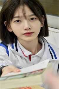 老祖们睁大眼看看，谁才是神女畅销书籍
