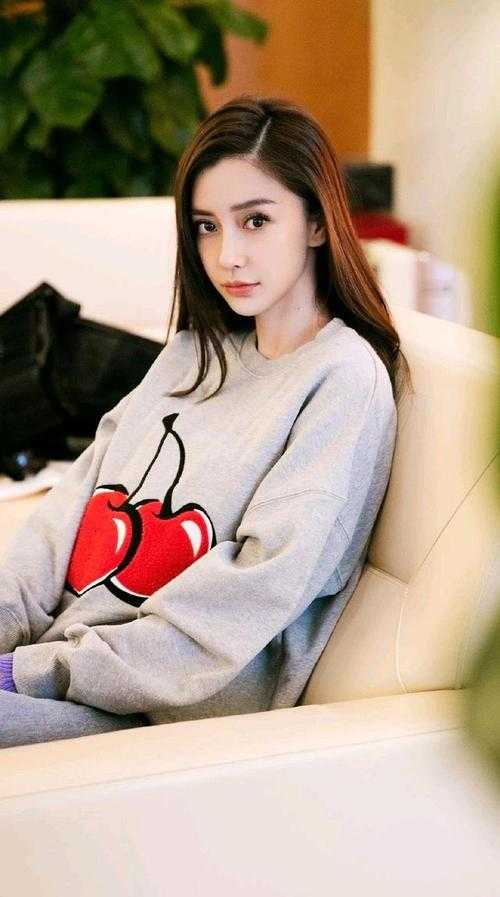 畅读全文辞职后，捡了一个美女总裁