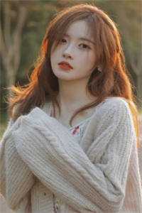 精品篇活成前任白月光后，她桃花朵朵开