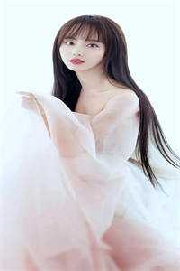 畅销巨作前任劈腿，我转头闪婚全球首富
